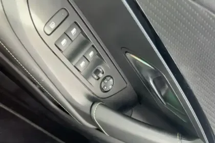 Photo 18 Peugeot 2008  PureTech 130 S&S EAT8