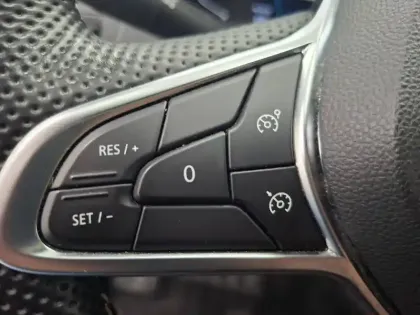 Photo 45 Renault Clio  E-Tech 140 - 21