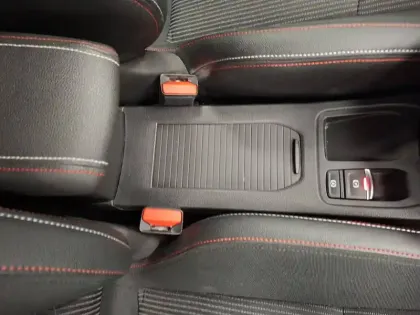 Photo 33 Renault Clio  E-Tech 140 - 21