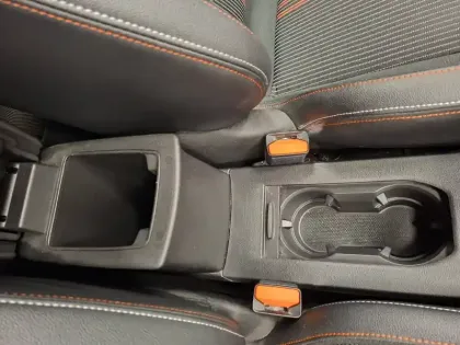 Photo 34 Renault Clio  E-Tech 140 - 21