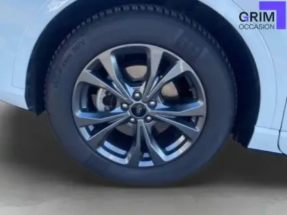 Photo 12 Ford Kuga  2.5 Duratec 190 ch FlexiFuel FHEV E85 Powershift