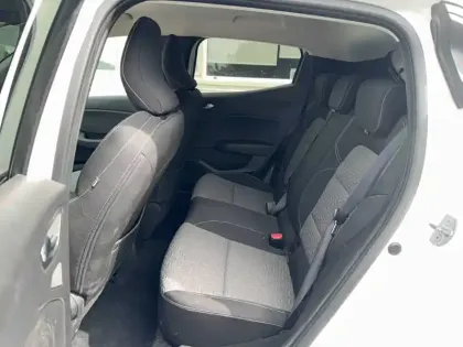 Photo 21 Renault Clio  Blue dCi 100