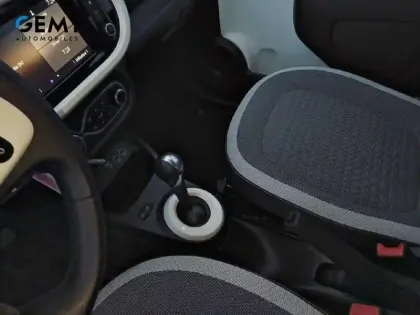 Photo 11 Renault Twingo  III Achat Intégral - 21