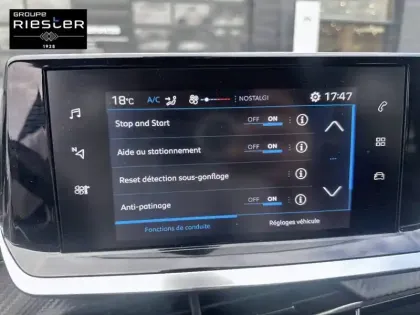 Photo 27 Peugeot 208  Hybrid 100 e-DCS6