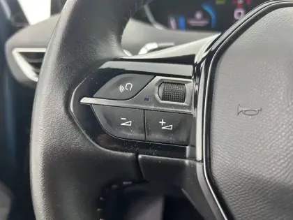 Photo 14 Peugeot 5008  PureTech 130ch S&S EAT8