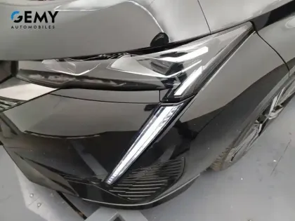 Photo 16 Peugeot 308  SW PHEV 225 e-EAT8