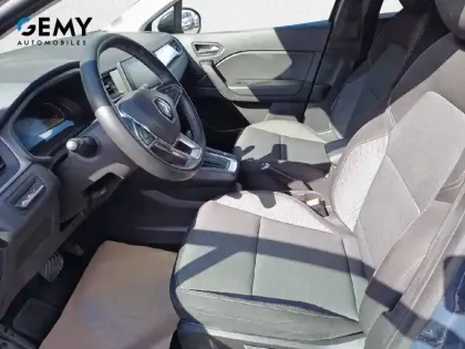 Photo 8 Renault Captur  E-Tech full hybrid 145