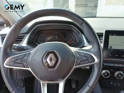 Photo 16 Renault Captur  E-Tech full hybrid 145