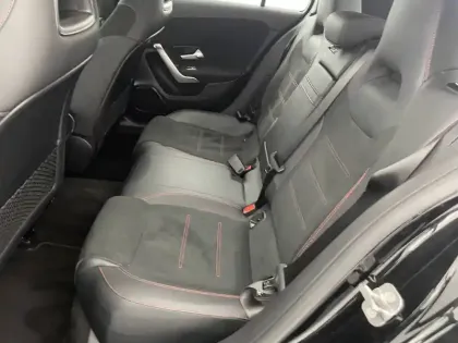Photo 15 Mercedes Classe A  180 d