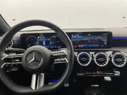 Photo 21 Mercedes Classe A  180 d