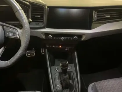 Photo 9 Audi A1 30 TFSI 110 ch S tronic 7 S line