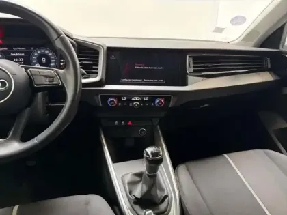 Photo 9 Audi A1 25 TFSI 95 ch BVM5 Design