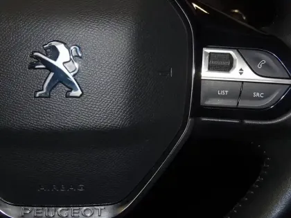 Photo 13 Peugeot 208  1.2 PureTech 100ch S&S Allure 118g