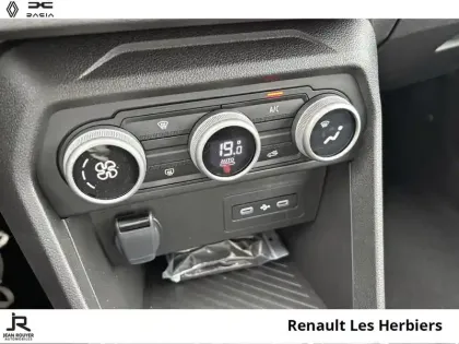 Photo 8 Dacia Sandero  1.2 Eco-G 120ch Journey auto -25