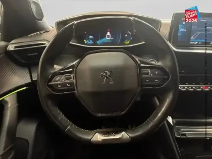 Photo 11 Peugeot 2008  e- 136ch GT