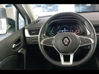Photo 10 Renault Captur  1.6 E-Tech hybride 145ch Techno Fast Track