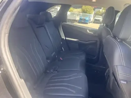 Photo 9 Ford Kuga  2.5 Duratec 190ch FHEV E85 Vignale BVA