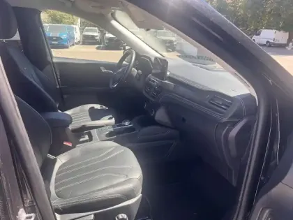 Photo 6 Ford Kuga  2.5 Duratec 190ch FHEV E85 Vignale BVA