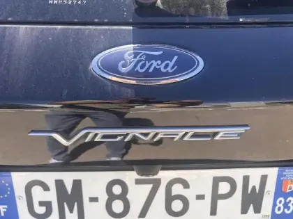 Photo 11 Ford Kuga  2.5 Duratec 190ch FHEV E85 Vignale BVA