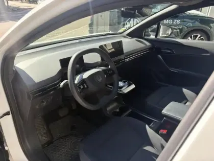 Photo 8 Mg Mg4 STANDARD - 51 KWH