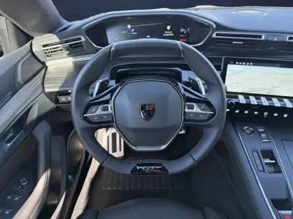 Photo 15 Peugeot 508  SW Hybrid 225 e-EAT8