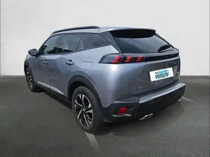 Photo 6 Peugeot 2008  PureTech 130 S&S BVM6