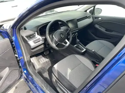 Photo 13 Renault Clio  E-Tech full hybrid 145