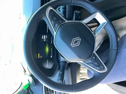Photo 13 Renault Clio  E-Tech full hybrid 145 ch GSR2