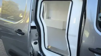 Photo 5 Opel Combo  CARGO M 650 KG BLUEHDI 130 S&S EAT8