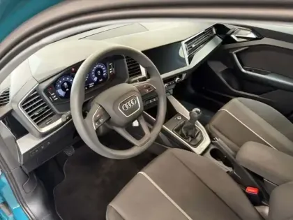 Photo 8 Audi A1 25 TFSI 95 ch BVM5 Design