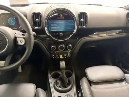 Photo 9 Mini Countryman MINI F60 LCI 125 - 95 ch ALL4 BVA6 Cooper SE Edition Premium Plus