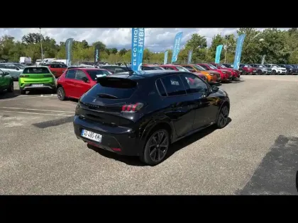 Photo 5 Peugeot 208  e- 136ch GT Pack