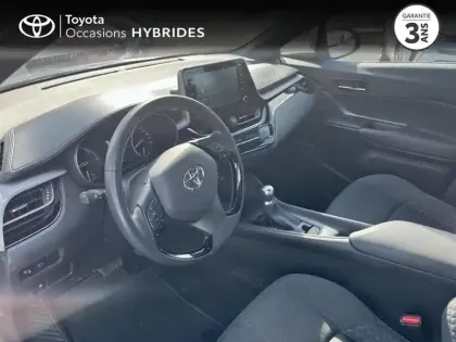 Photo 8 Toyota C-HR  1.8 Hybride 122ch Dynamic Ultimate E-CVT