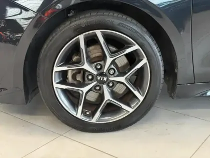Photo 9 Kia Ceed Pro 1.4 T-GDI 140ch GT Line Premium DCT7