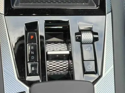 Photo 13 DS N4 N°4 PLUG-IN HYBRID 225ch Jules Verne