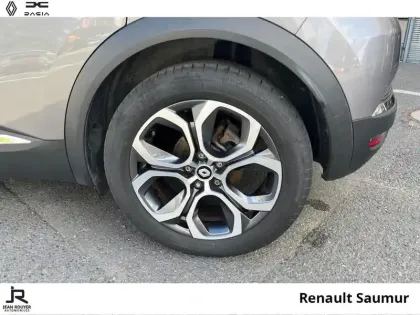Photo 7 Renault Captur  1.6 E-Tech hybride 145ch Techno