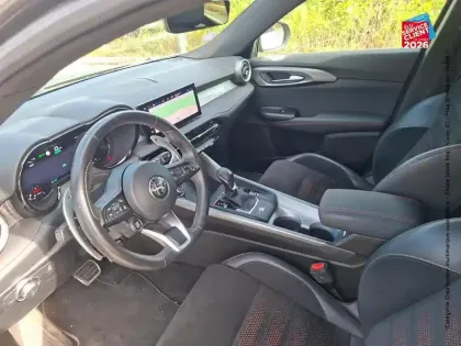 Photo 14 Alfa Romeo Tonale  1.5 Hybrid 130ch Edizione Speciale TCT