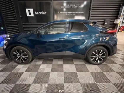 Photo 6 Toyota C-HR  1.8 Hybride 140ch Design NG23