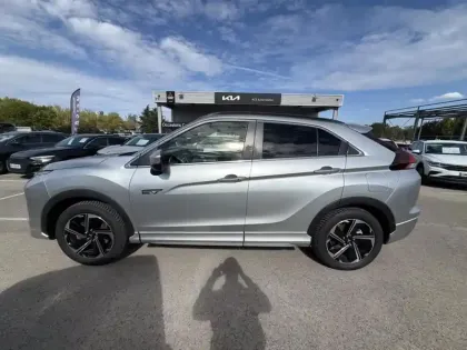 Photo 8 Mitsubishi Eclipse  Cross 2.4 MIVEC PHEV 188ch Instyle 4WD