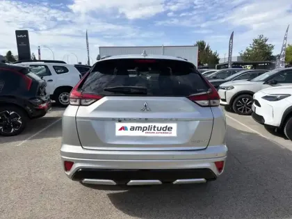 Photo 6 Mitsubishi Eclipse  Cross 2.4 MIVEC PHEV 188ch Instyle 4WD
