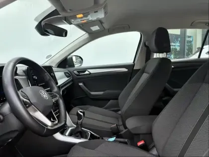 Photo 11 Volkswagen T-roc  1.0 TSI 110ch Life