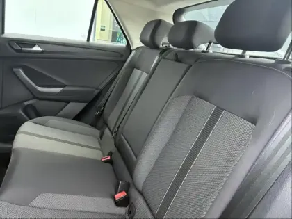 Photo 8 Volkswagen T-roc  1.0 TSI 110ch Life