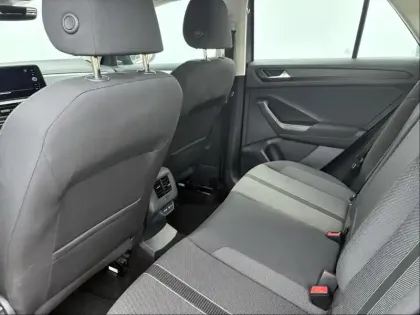 Photo 7 Volkswagen T-roc  1.0 TSI 110ch Life