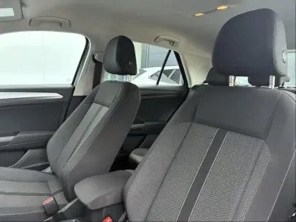 Photo 10 Volkswagen T-roc  1.0 TSI 110ch Life