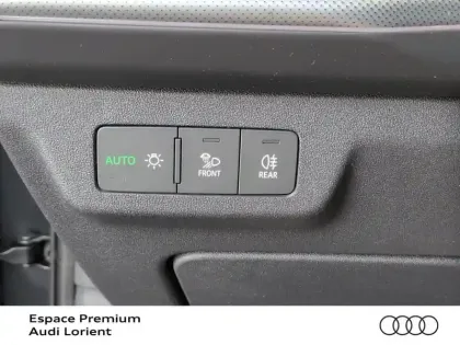 Photo 11 Audi Q3  1.5 TFSI 150ch Hybride Advanced S tronic 7