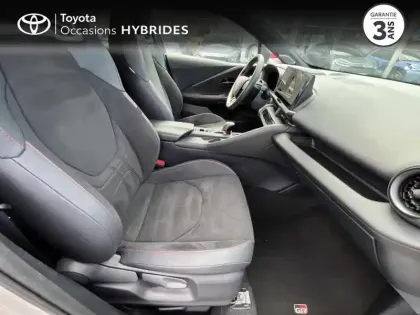 Photo 5 Toyota C-HR  2.0 Hybride 200ch GR Sport Premiere AWD-i NG23
