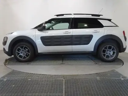 Photo 5 Citroën C4  Cactus BlueHDi 100 Shine