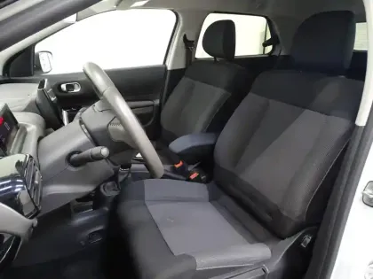 Photo 10 Citroën C4  Cactus BlueHDi 100 Shine