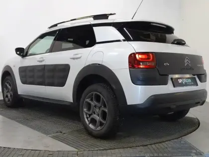Photo 6 Citroën C4  Cactus BlueHDi 100 Shine