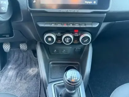 Photo 10 Dacia Duster  1.0 ECO-G 100ch Journey + 4x2